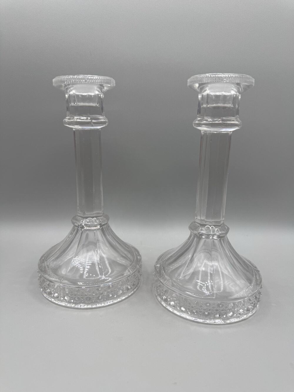 Imperial Glass Flute Cane Amelia #671 Candlesticks Daisy Button Vintage Set 2